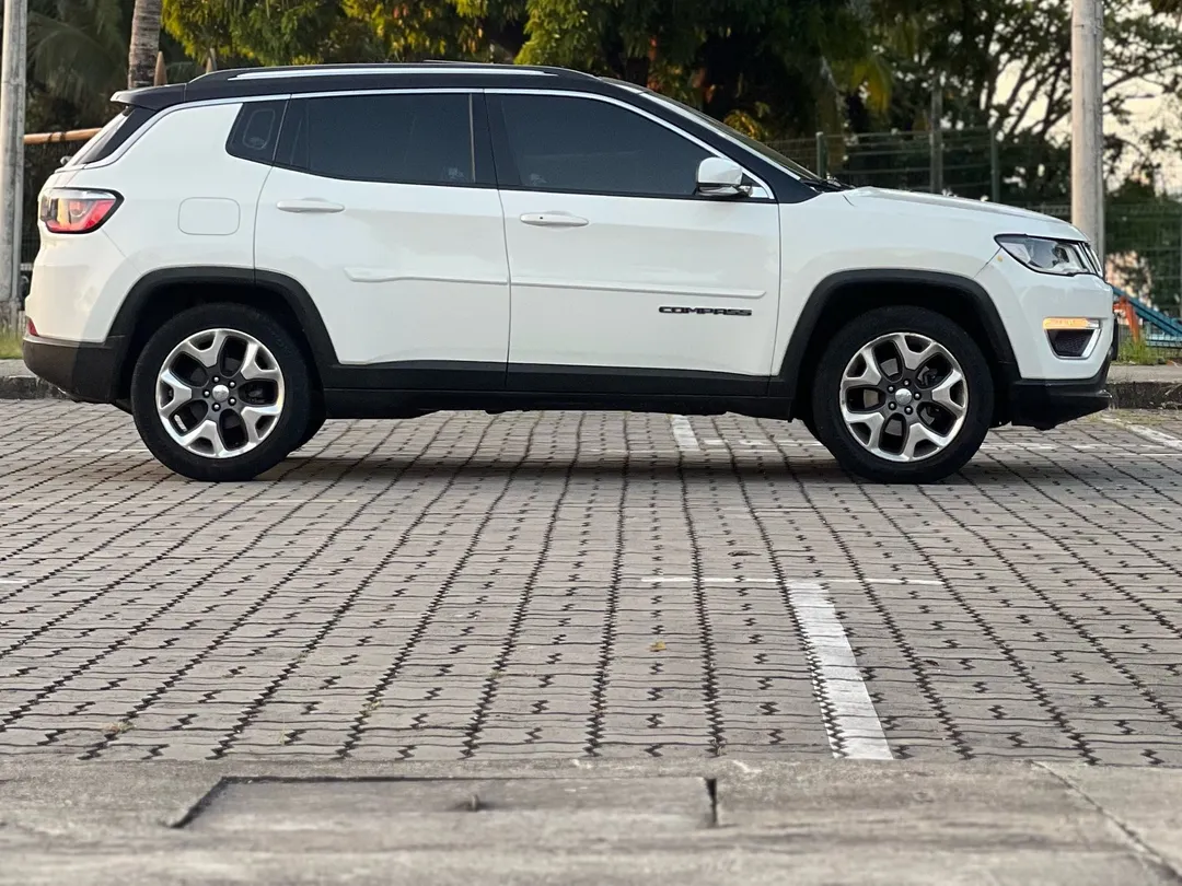 Jeep Compass 2017, foto 3 de 6